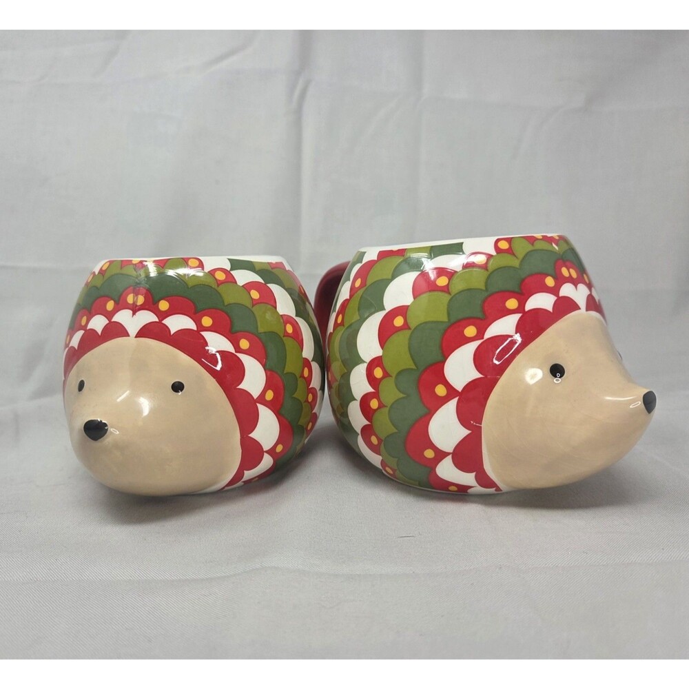 TAG Red Green White Hedgehog Novelty Ceramic Cocoa Tea Mugs Pair "Hedgehugs"